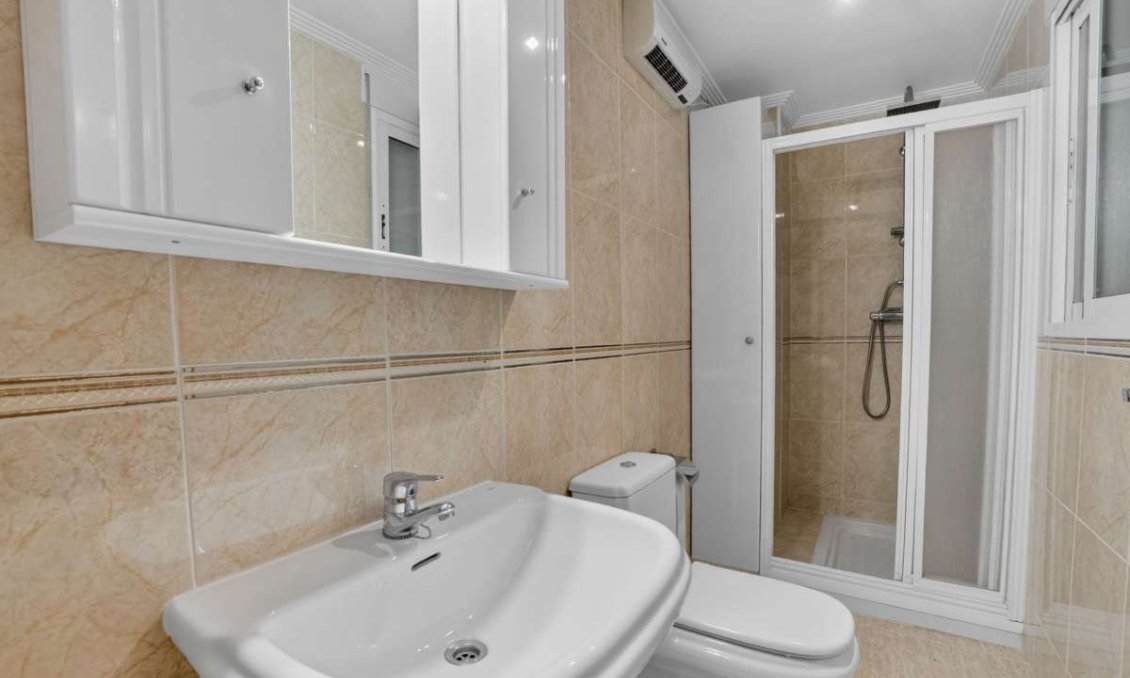 Resale - Apartment -
Torrevieja - Costa Blanca