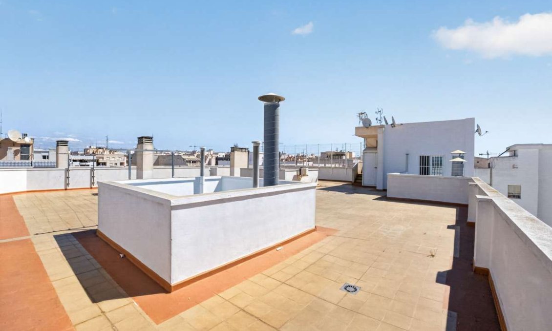 Resale - Apartment -
Torrevieja - Costa Blanca