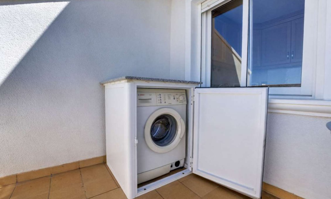 Resale - Apartment -
Torrevieja - Costa Blanca