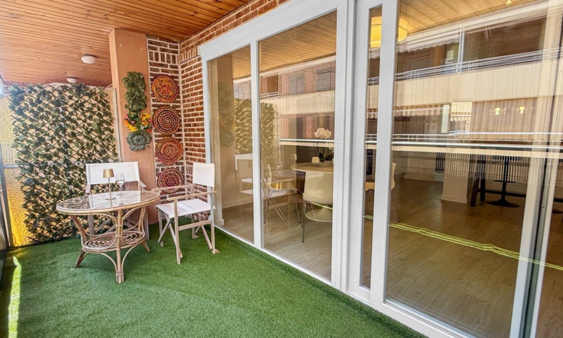 Resale - Apartment -
Torrevieja - Costa Blanca