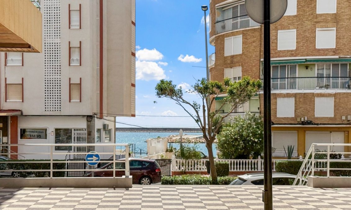 Resale - Apartment -
Torrevieja - Costa Blanca