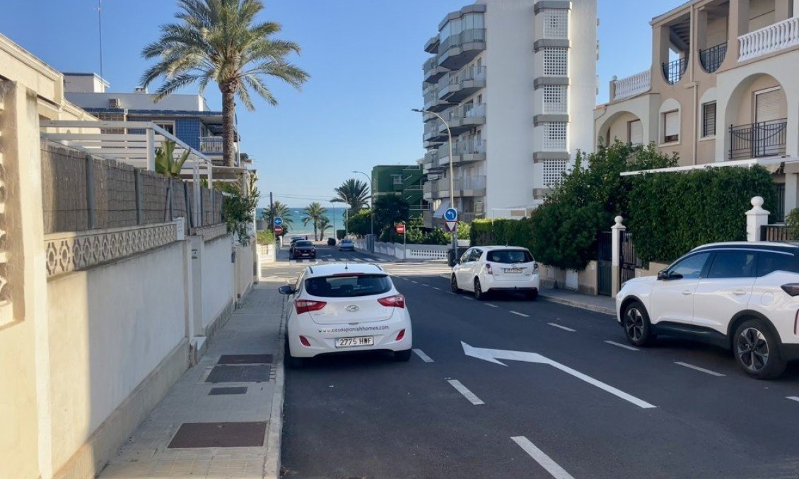 Resale - Duplex -
Santa Pola - Costa Blanca
