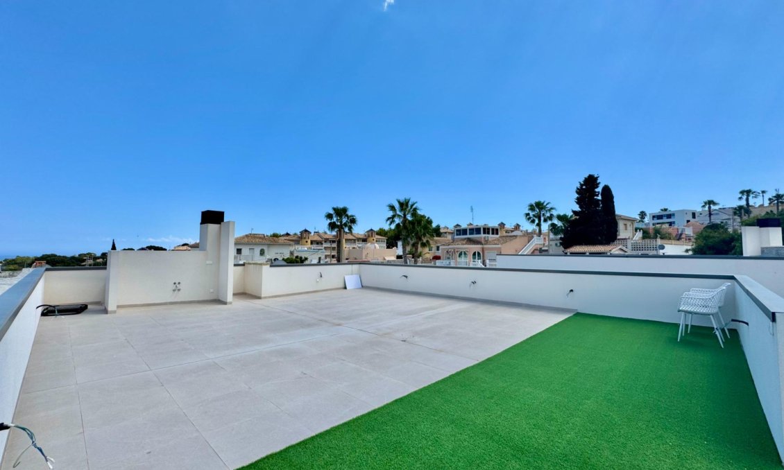 Resale - Villa -
San Miguel de Salinas - Blue Lagoon - Galán