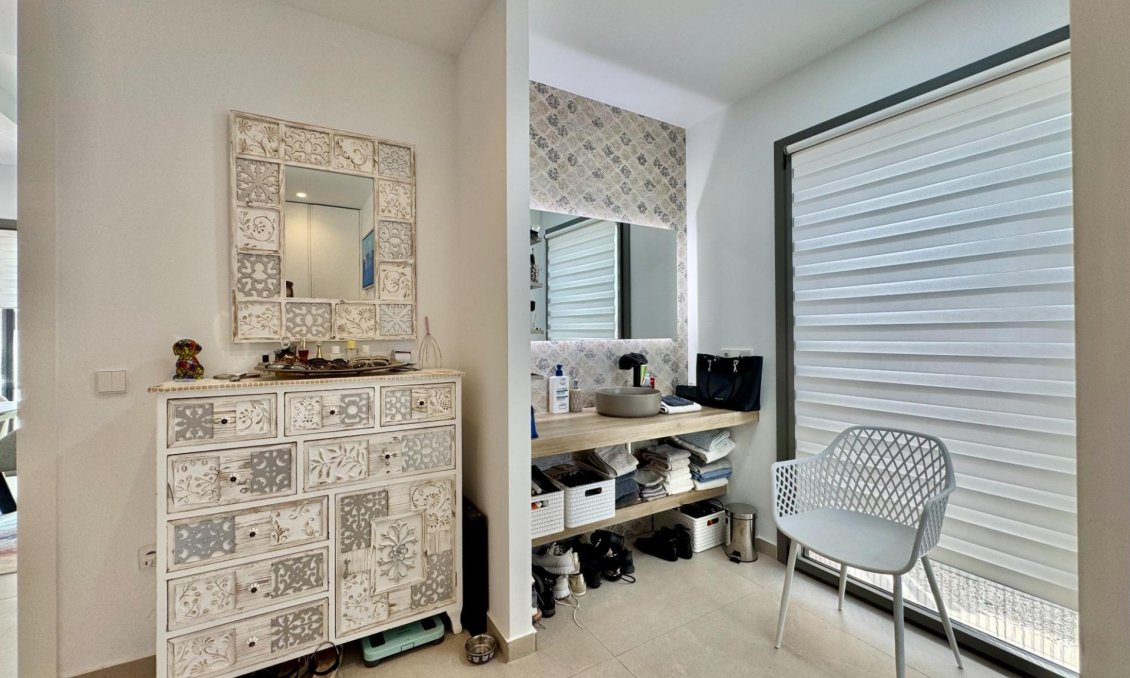 Resale - Villa -
San Miguel de Salinas - Blue Lagoon - Galán