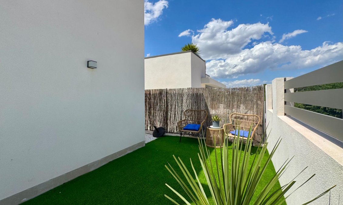 Resale - Villa -
San Miguel de Salinas - Blue Lagoon - Galán