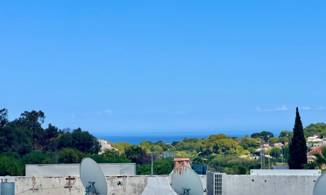 Resale - Villa -
San Miguel de Salinas - Blue Lagoon - Galán