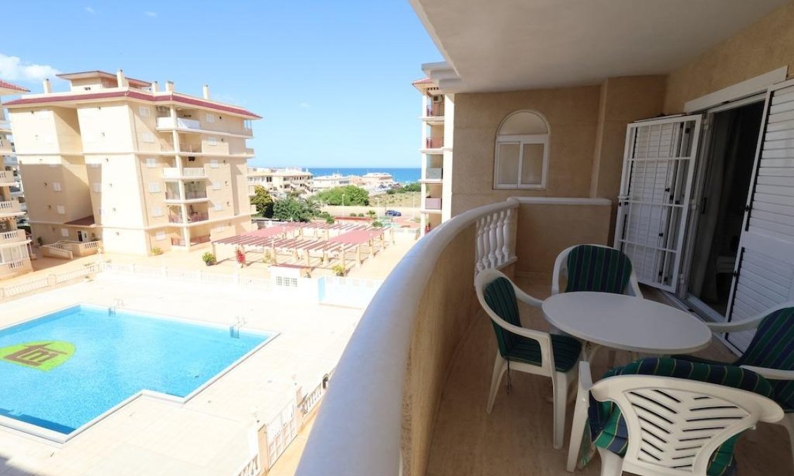 Resale - Apartment -
Torrevieja - Costa Blanca