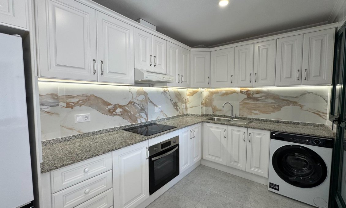 Resale - Apartment -
Orihuela Costa - Villamartín-las Filipinas