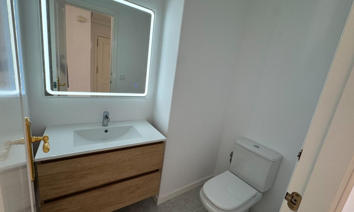 Resale - Apartment -
Orihuela Costa - Villamartín-las Filipinas