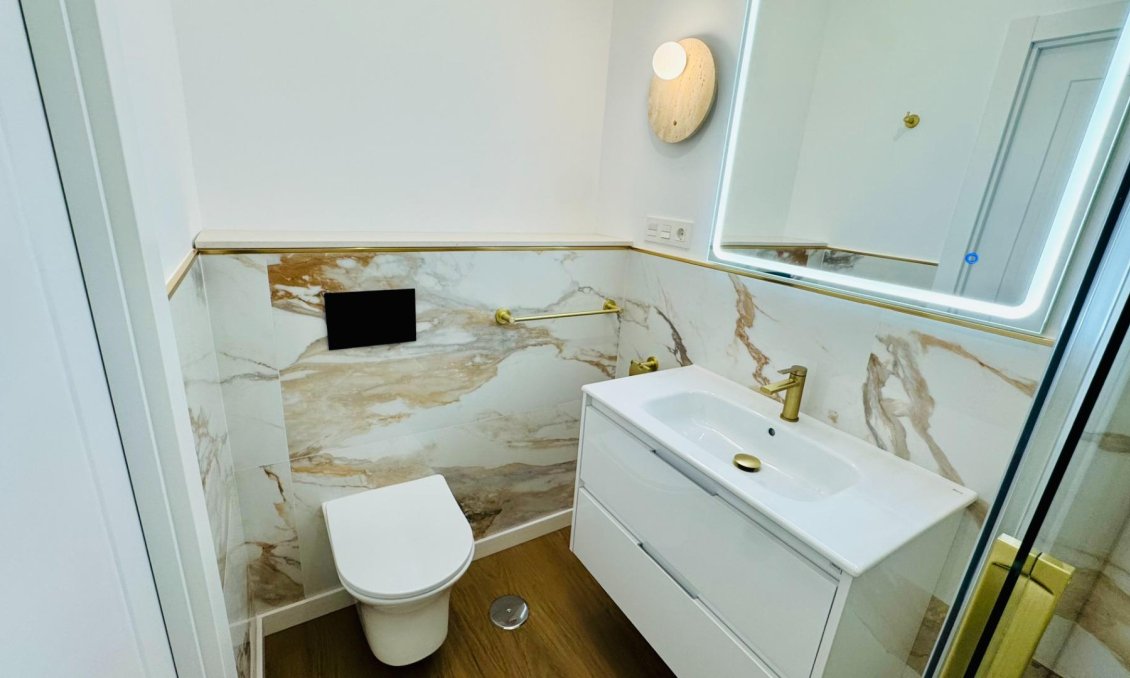 Resale - Penthouse -
Torrevieja - Punta Prima