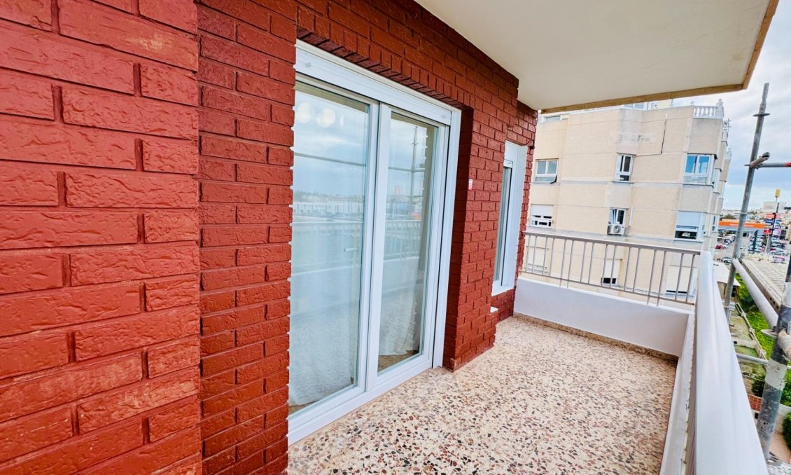 Resale - Penthouse -
Torrevieja - Punta Prima