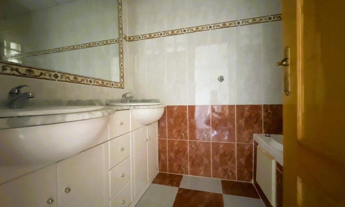 Resale - Townhouse -
Orihuela Costa - Costa Blanca