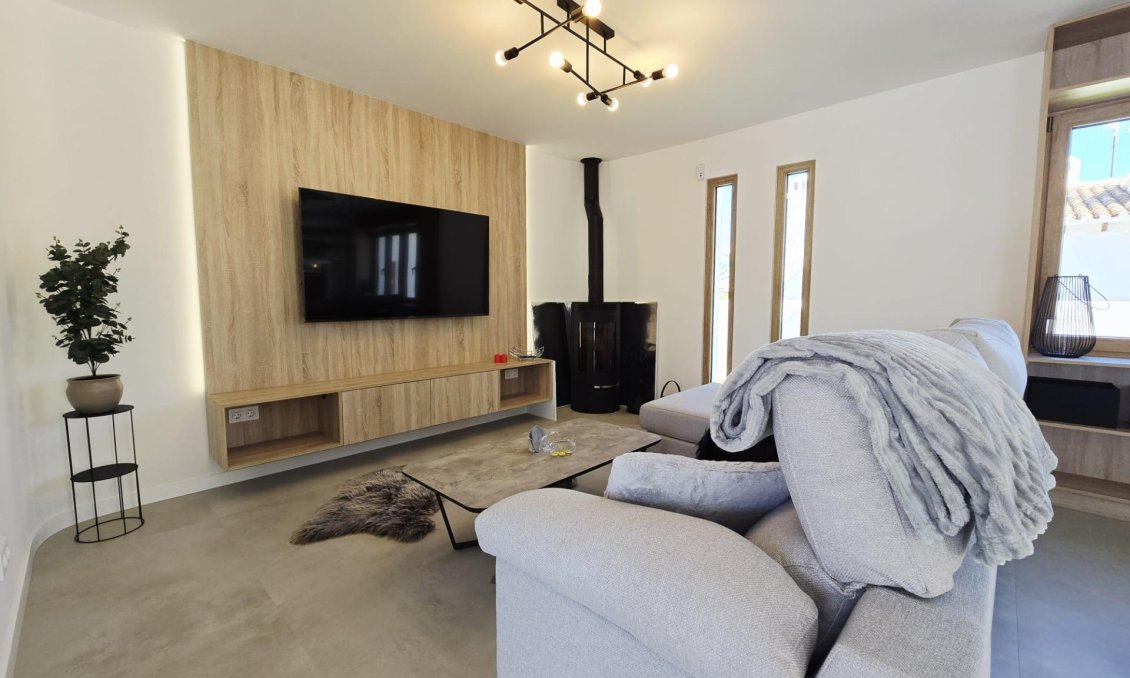 Resale - Villa -
Orihuela Costa - Cabo Roig