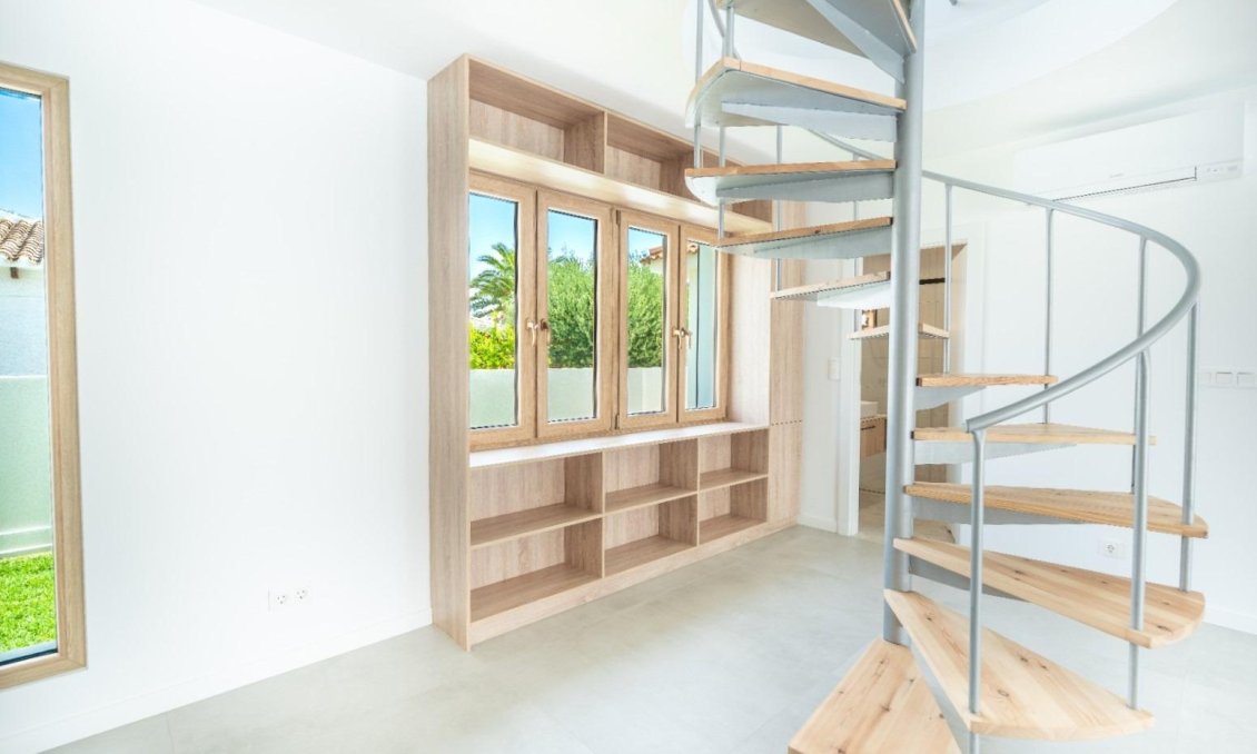 Resale - Villa -
Orihuela Costa - Cabo Roig