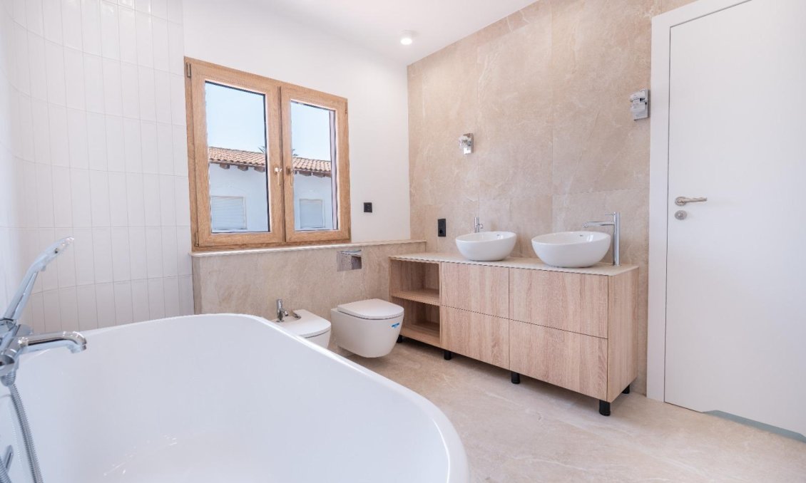 Resale - Villa -
Orihuela Costa - Cabo Roig