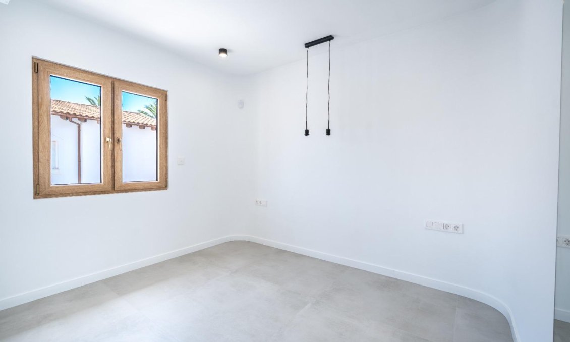 Resale - Villa -
Orihuela Costa - Cabo Roig