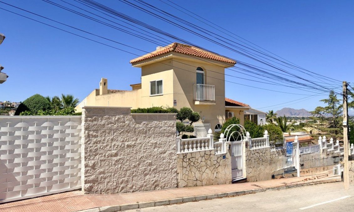 Resale - Villa -
Ciudad Quesada - Costa Blanca