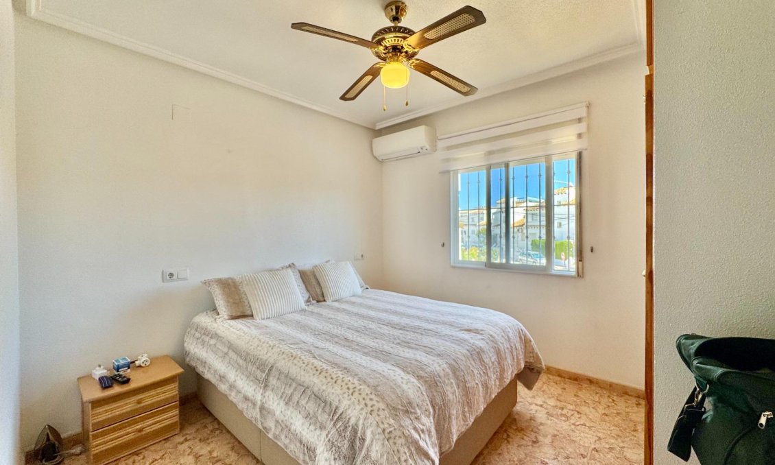 Resale - Townhouse -
Orihuela Costa - Las Filipinas