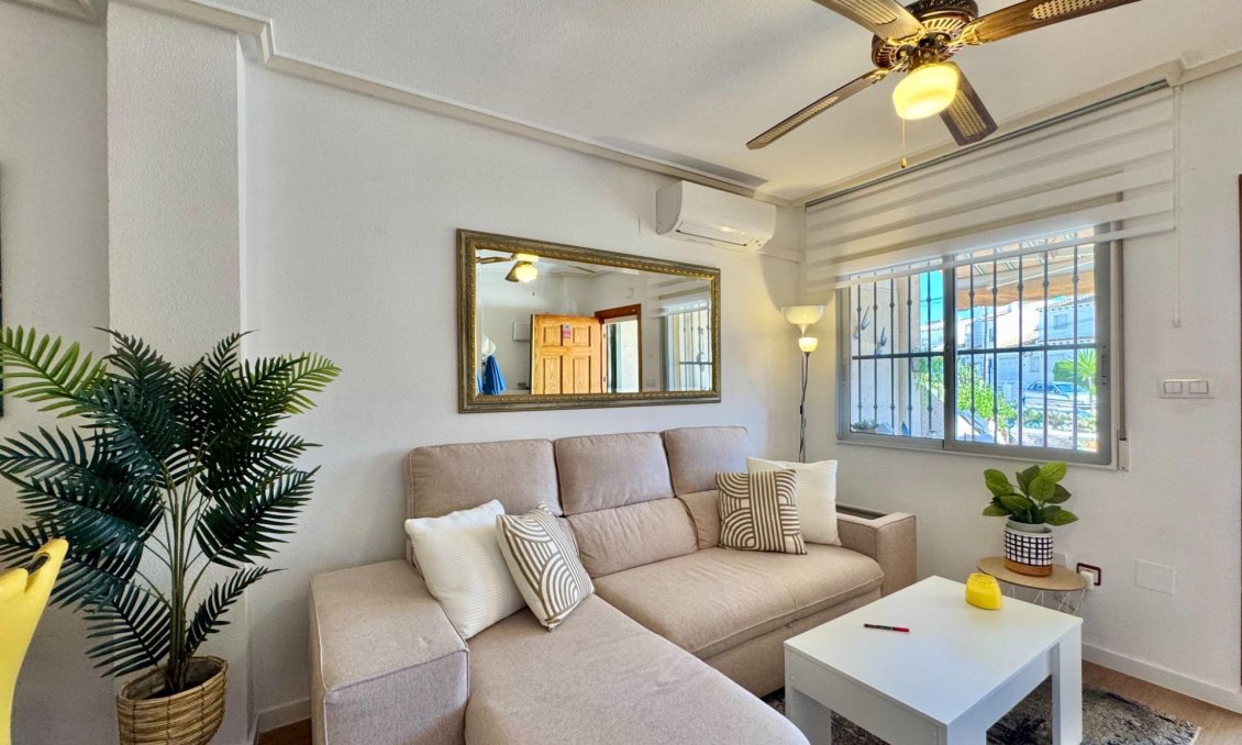 Resale - Townhouse -
Orihuela Costa - Las Filipinas