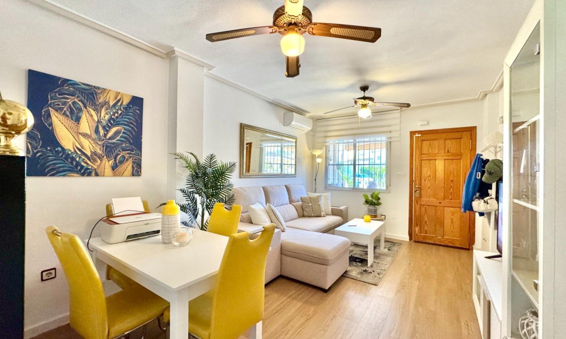 Resale - Townhouse -
Orihuela Costa - Las Filipinas