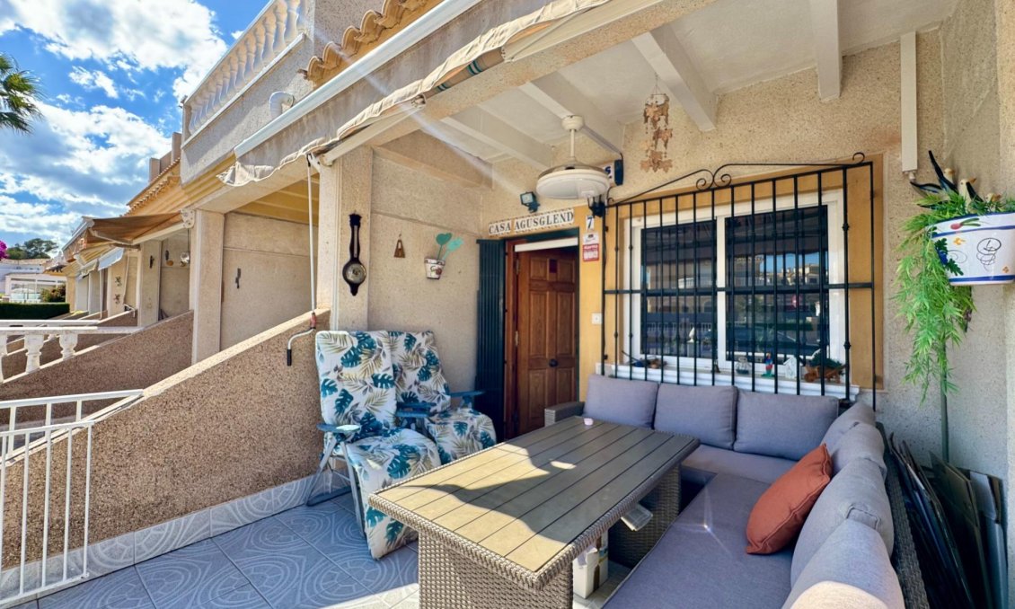 Resale - Townhouse -
Orihuela Costa - Las Filipinas