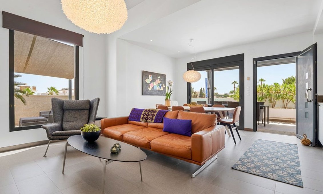 Resale - Villa -
Ciudad Quesada - Costa Blanca