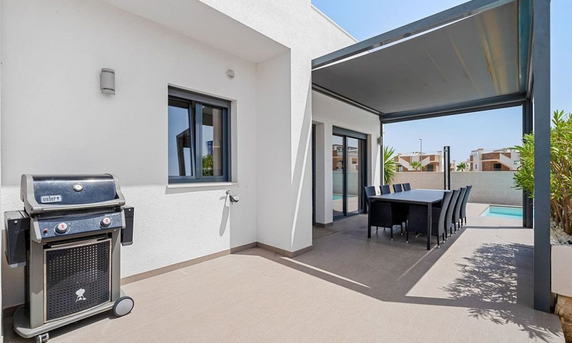 Resale - Villa -
Ciudad Quesada - Costa Blanca