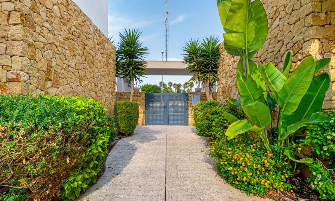 Resale - Villa -
Ciudad Quesada - Costa Blanca