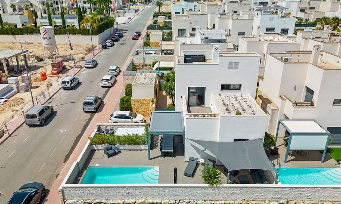 Resale - Villa -
Ciudad Quesada - Costa Blanca