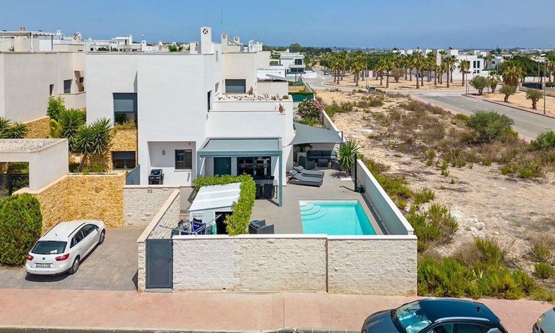 Resale - Villa -
Ciudad Quesada - Costa Blanca