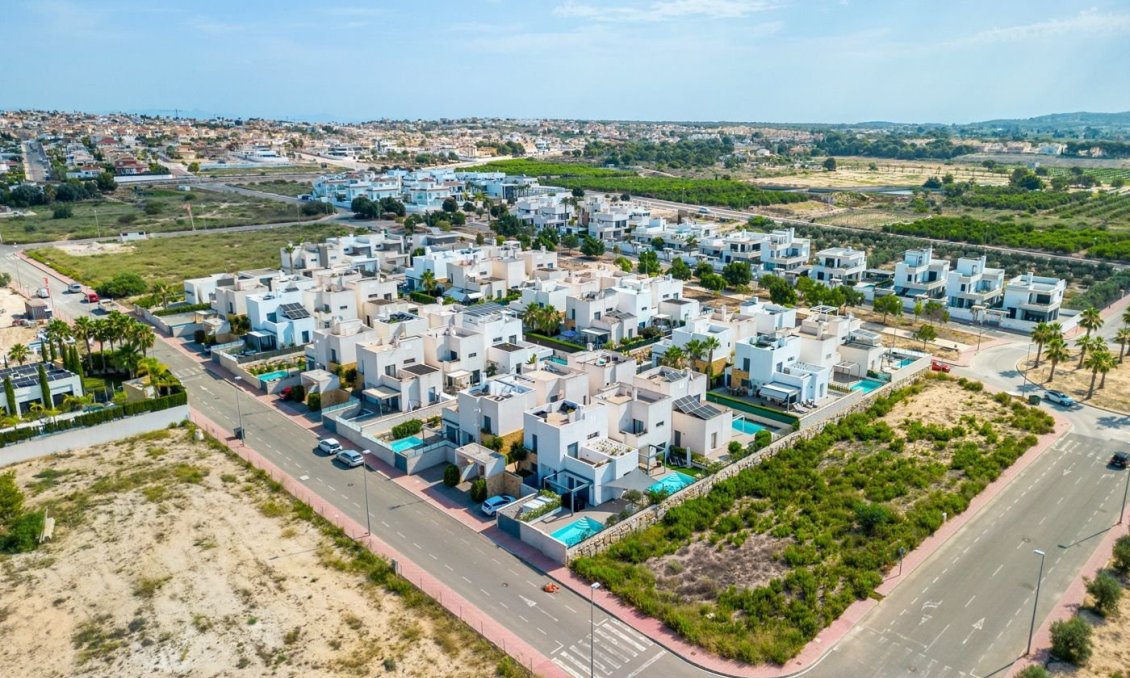Resale - Villa -
Ciudad Quesada - Costa Blanca