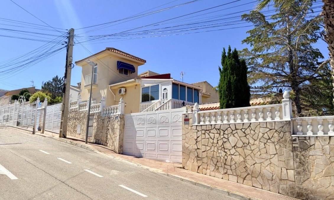 Resale - Villa -
Ciudad Quesada - Costa Blanca