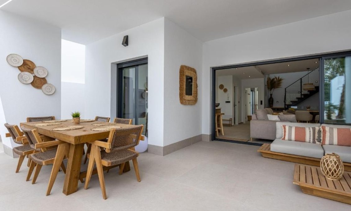 Resale - Villa -
Dolores - Costa Blanca