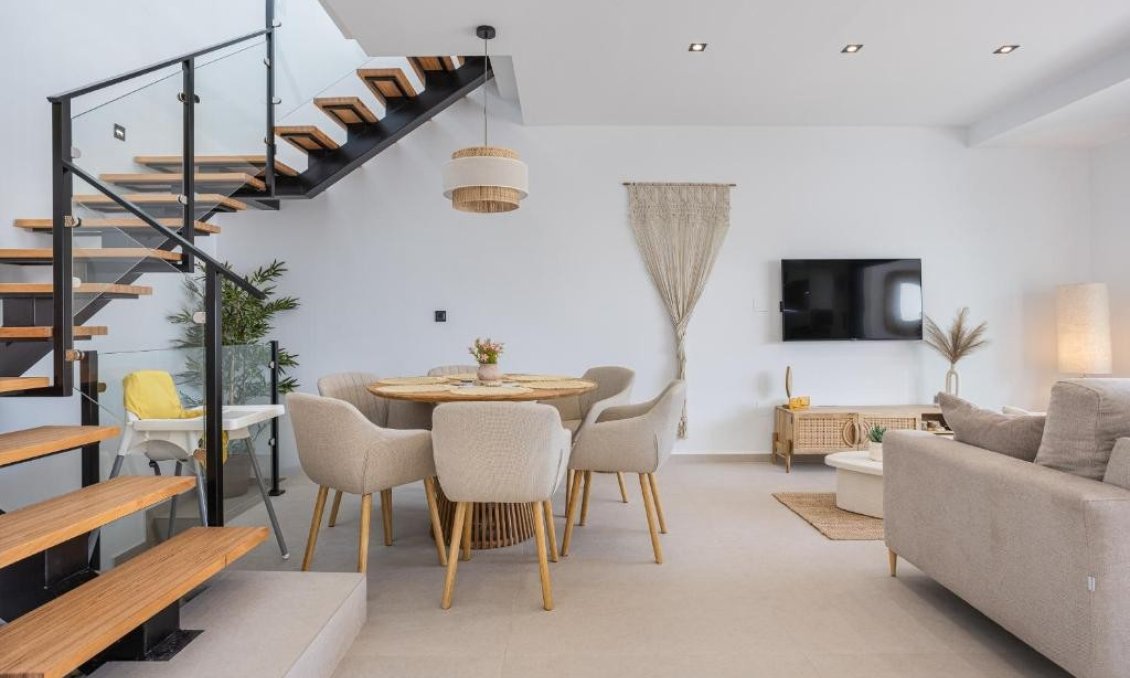 Resale - Villa -
Dolores - Costa Blanca