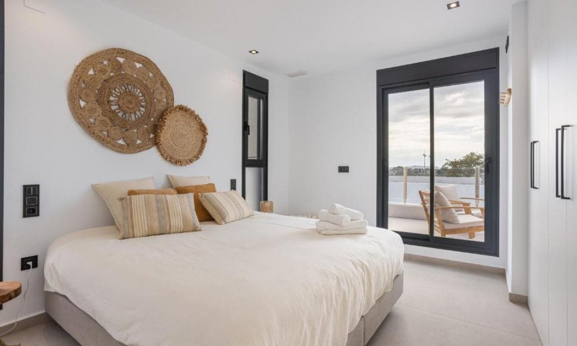 Resale - Villa -
Dolores - Costa Blanca