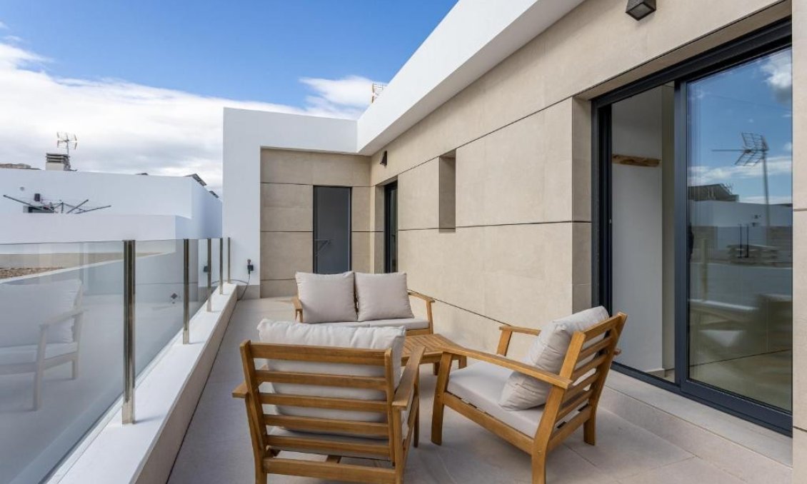 Resale - Villa -
Dolores - Costa Blanca