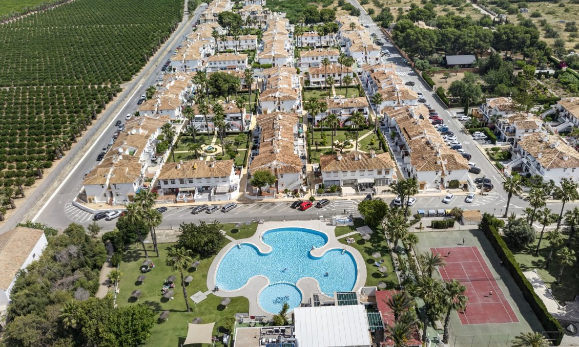 Resale - Bungalow -
Torrevieja - Costa Blanca