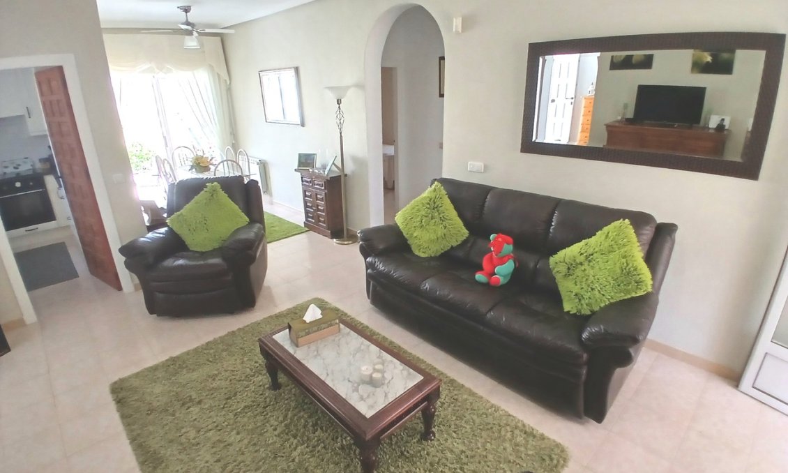 Resale - Villa -
Villamartin - Costa Blanca