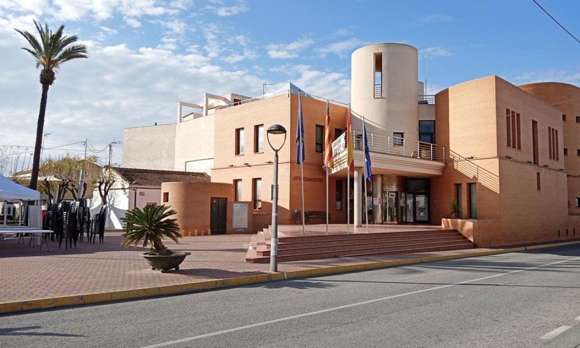 Resale - Villa / Semi semi-detached -
Los Montesinos - PUEBLO CENTRO