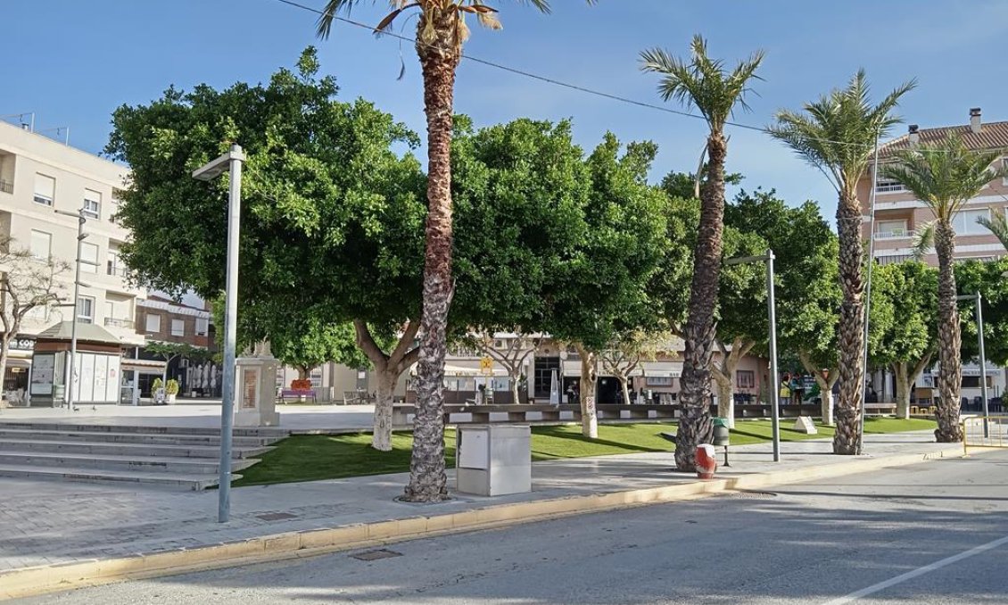 Resale - Villa / Semi semi-detached -
Los Montesinos - PUEBLO CENTRO