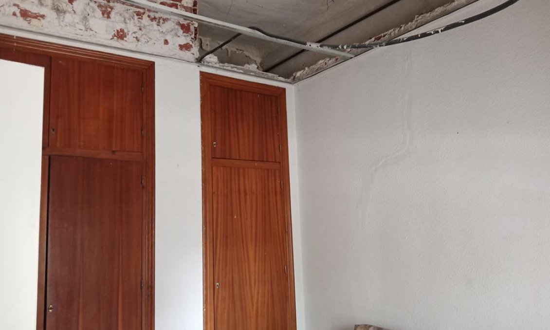 Resale - Villa / Semi semi-detached -
HurchIllo - PUEBLO CENTRO