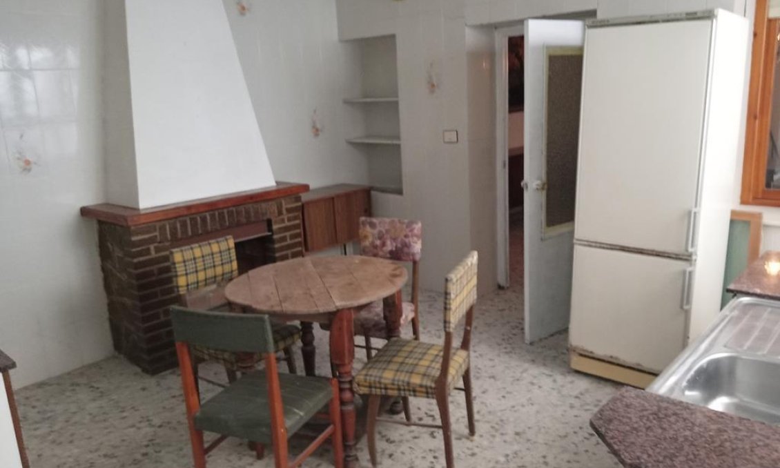 Resale - Villa / Semi semi-detached -
HurchIllo - PUEBLO CENTRO