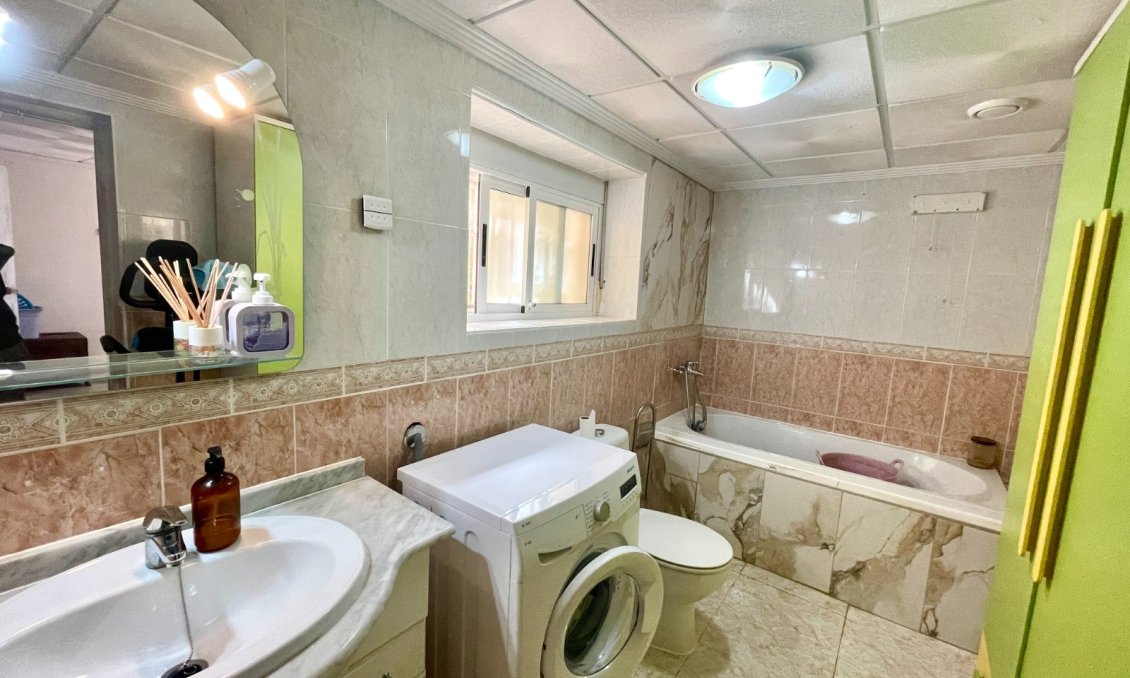Használt Ingatlanok - Villa -
San Fulgencio - Costa Blanca
