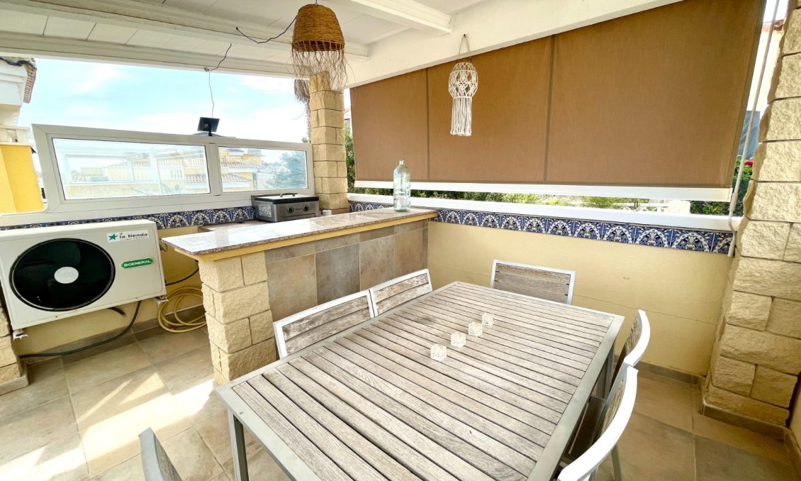 Használt Ingatlanok - Villa -
San Fulgencio - Costa Blanca