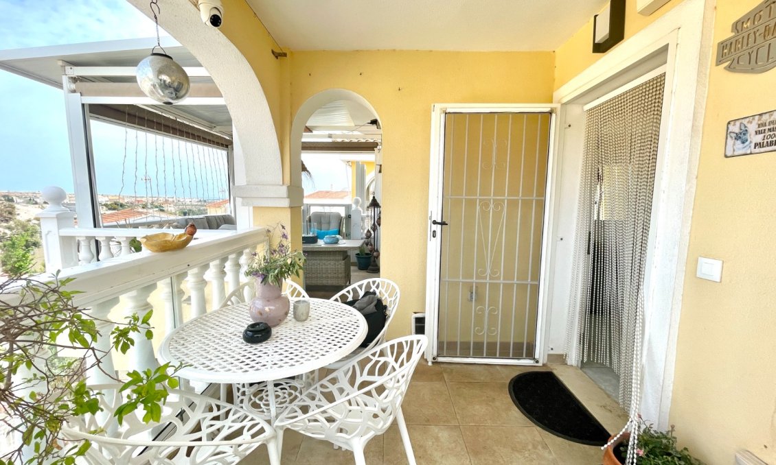 Használt Ingatlanok - Villa -
San Fulgencio - Costa Blanca