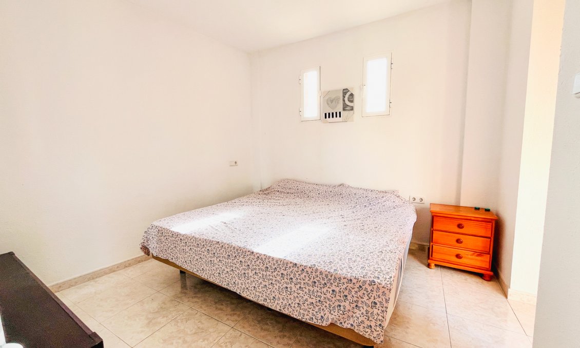 Resale - Apartment -
San Miguel de Salinas - Inland