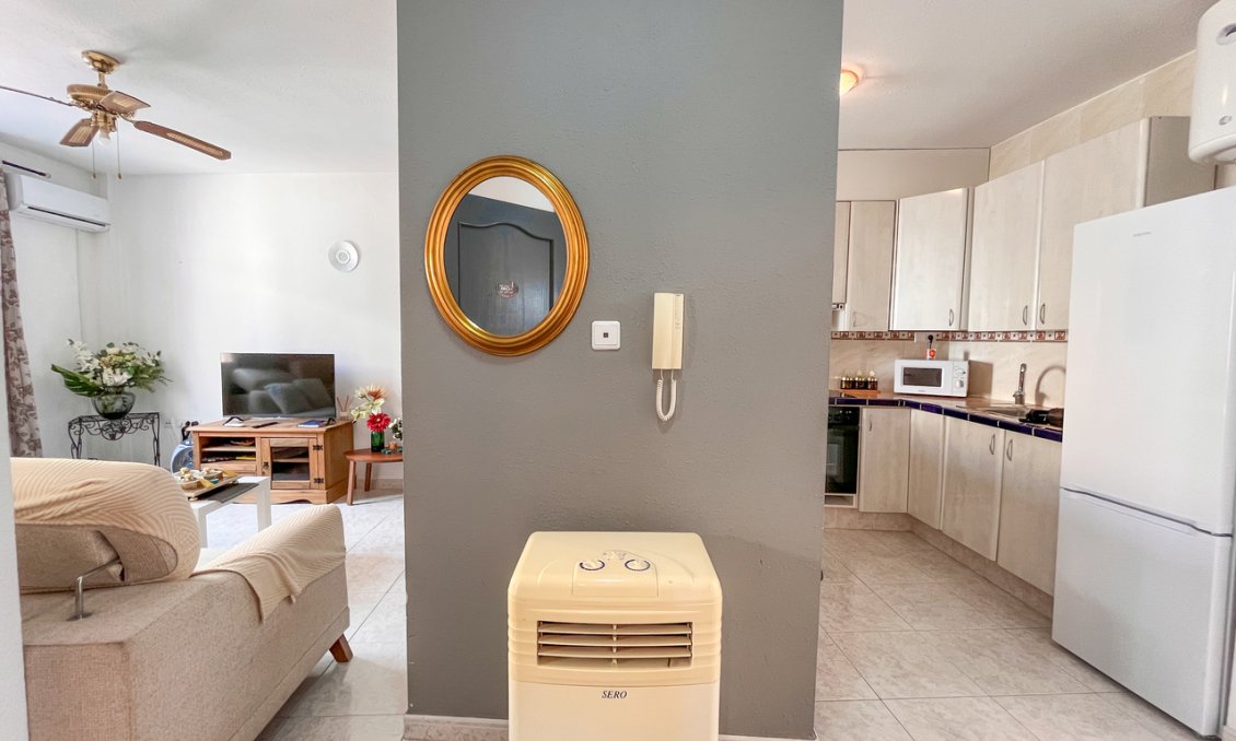Resale - Apartment -
San Miguel de Salinas - Inland