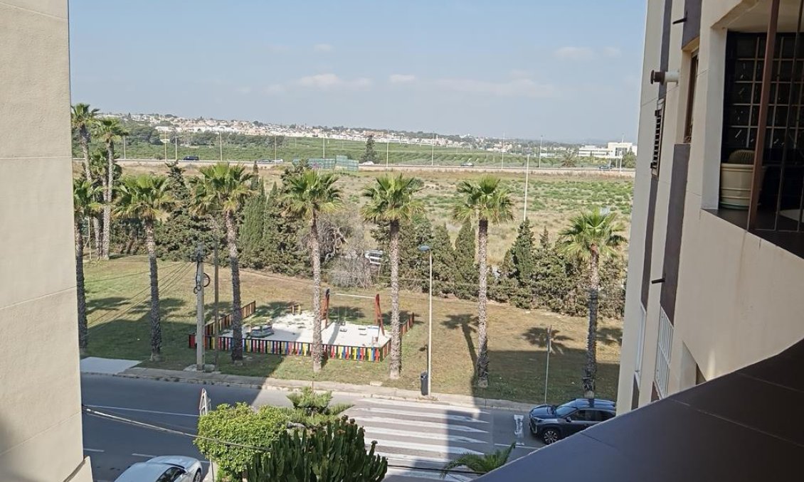 Resale - Apartment -
Torrevieja - MAR AZUL LA VELETA