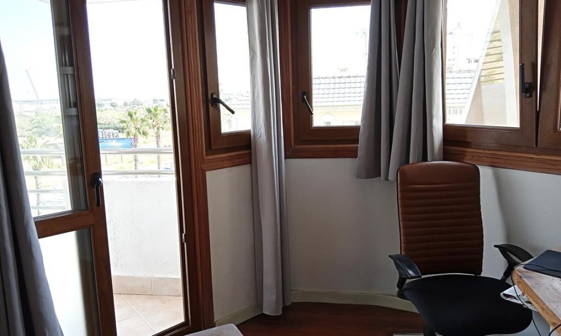 Resale - Apartment -
Torrevieja - MAR AZUL LA VELETA