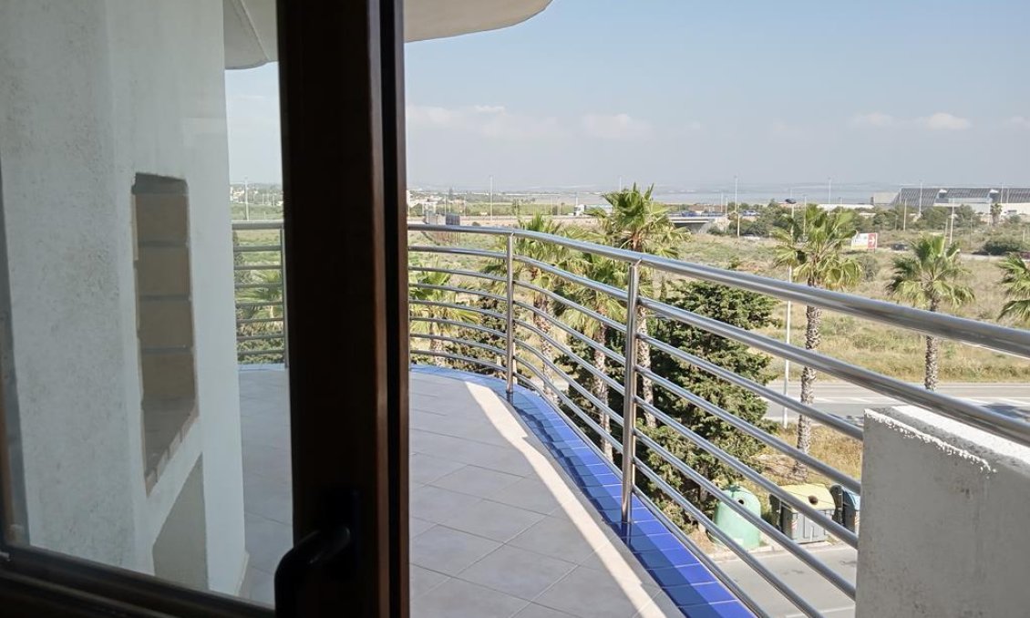 Resale - Apartment -
Torrevieja - MAR AZUL LA VELETA
